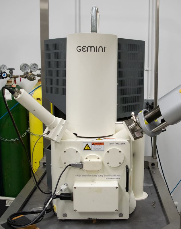 Scanning Electron Microscope (Zeiss)