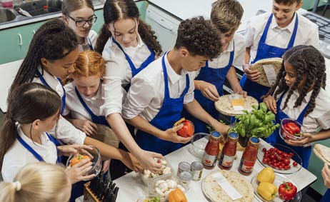 Aventura en Espanol: Comida y Cocinar (Food and Cooking) - July 13-17, 8:30 am-12:30 pm