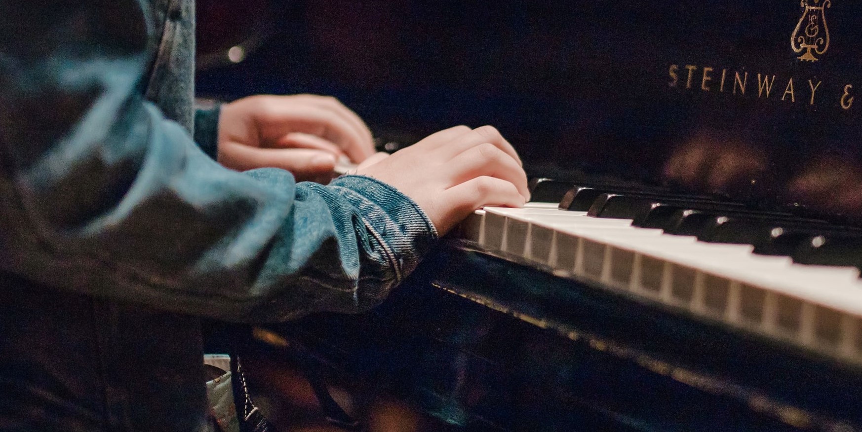 Piano for Teens and Adults (ages 13+) 1pm